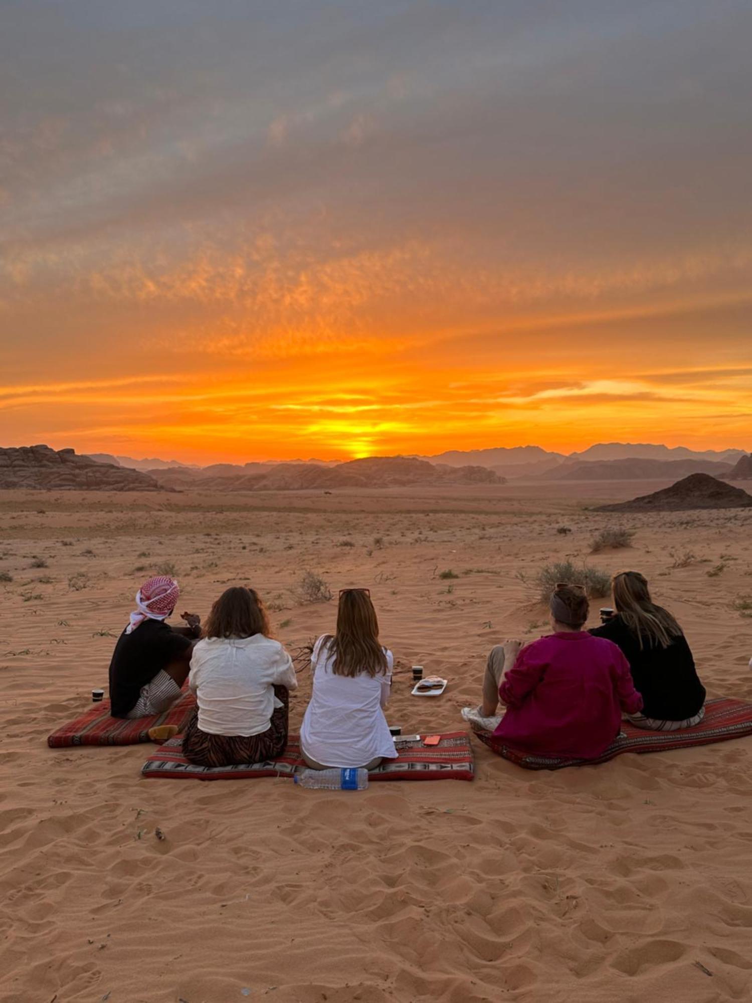 Ferienwohnung Sunset Dreams Camp Wadi Rum Exterior foto